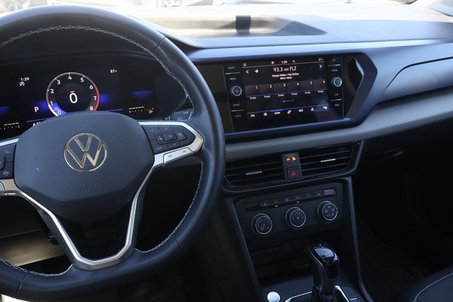 Used 2022 Volkswagen Taos SE image 27