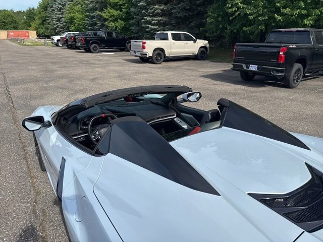 Used 2021 Chevrolet Corvette Stingray Premium Conv w/ Z51 Performance Package RWD image 13