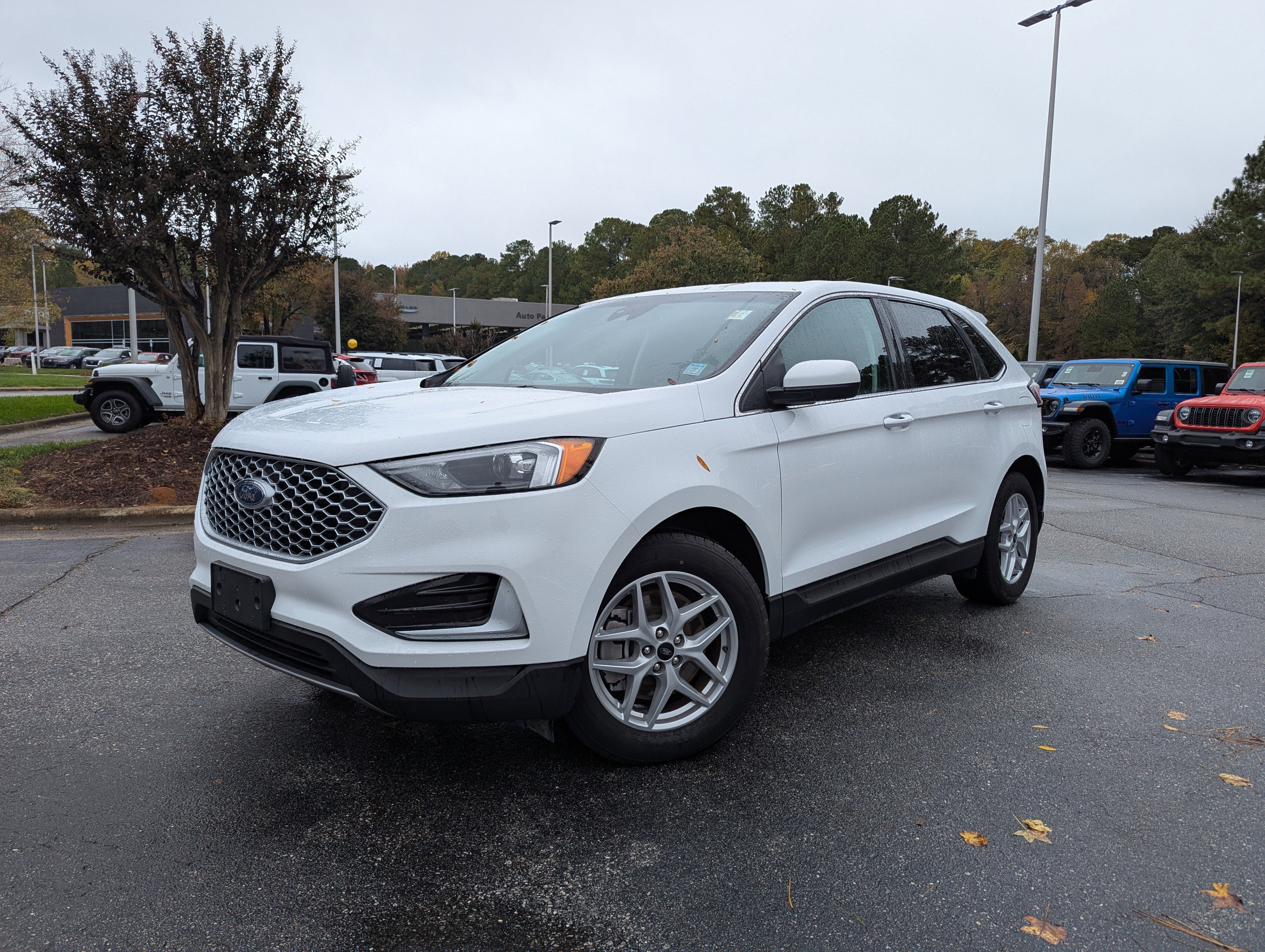 Used 2024 Ford Edge SEL