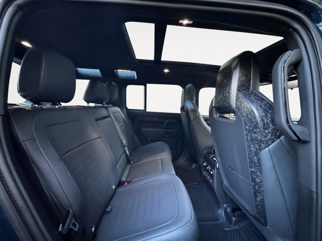 New 2026 Land Rover Defender 110 OCTA image 19