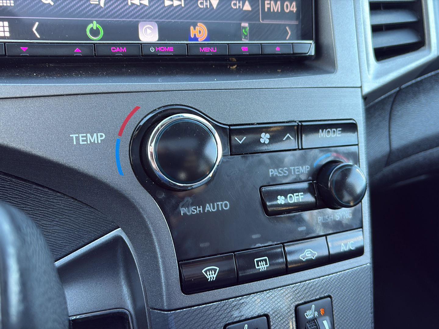 Used 2014 Toyota Venza XLE image 22