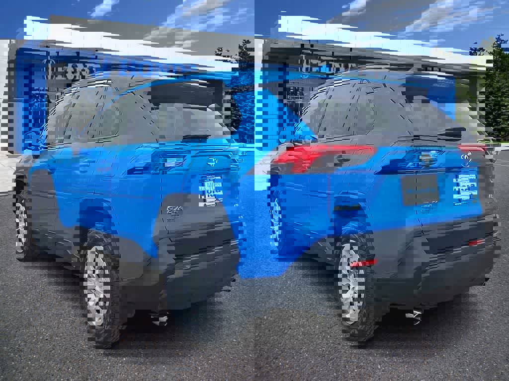 Used 2019 Toyota RAV4 LE w/ All Weather Liner Package image 22