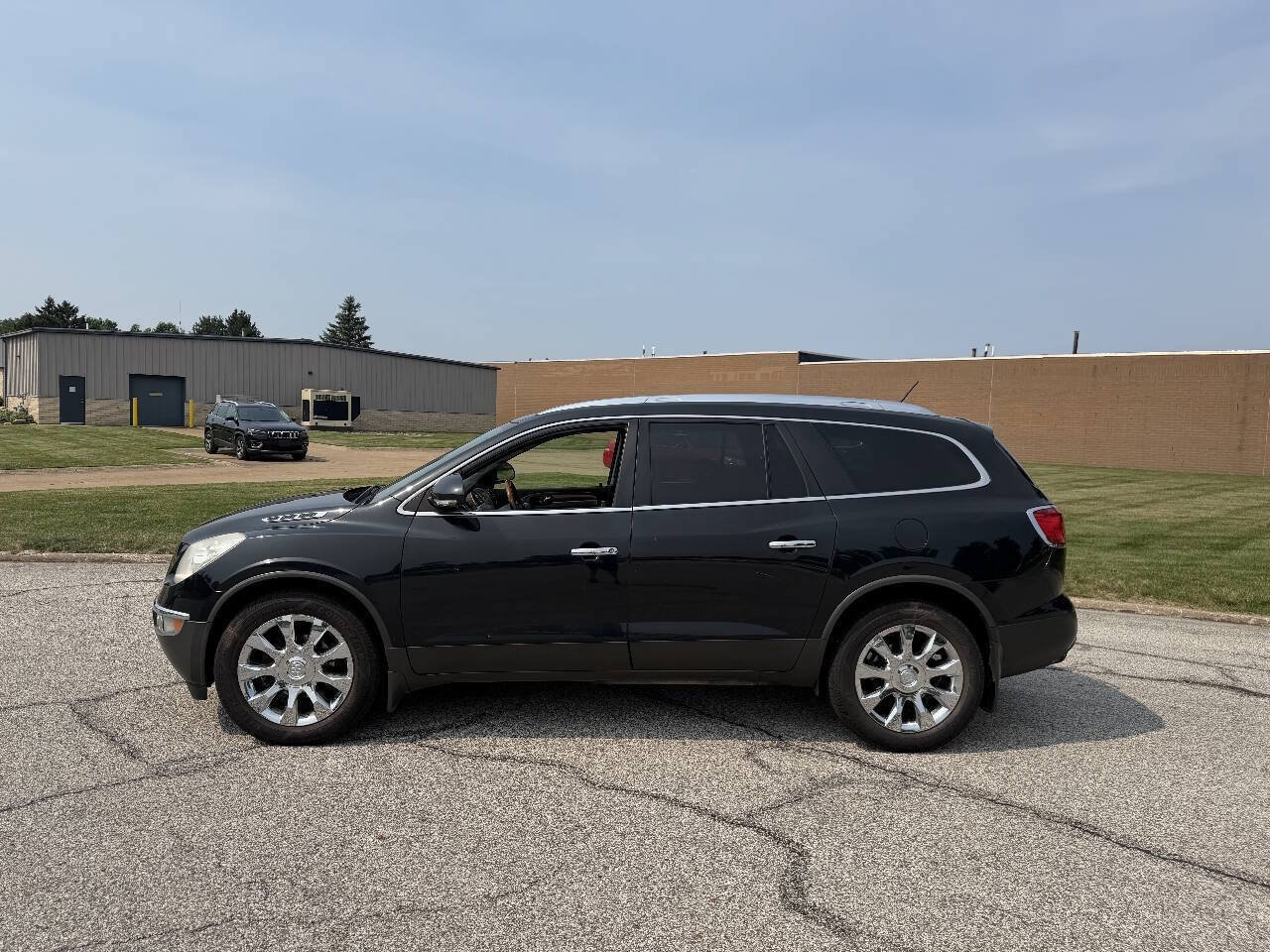 Used 2012 Buick Enclave Premium w/ Trailering Provision Package AWD/4WD image 2