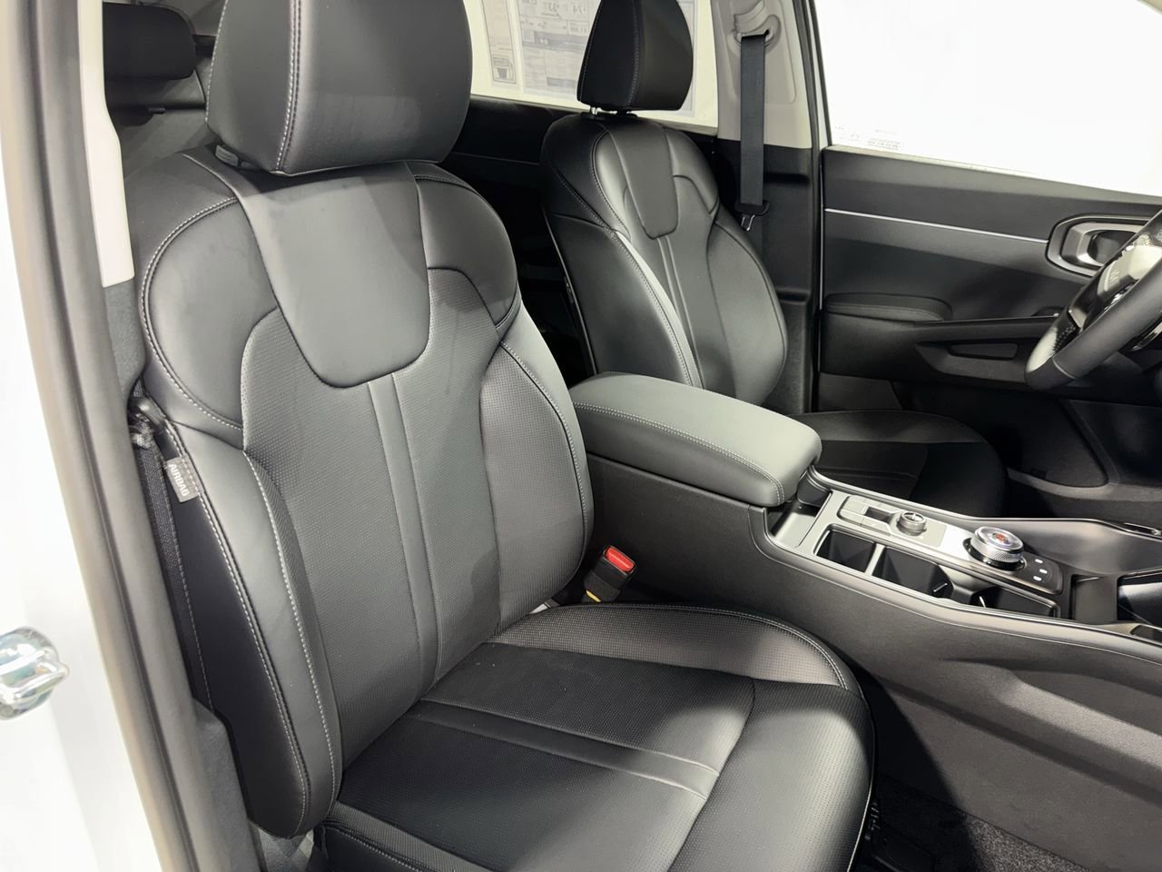 New 2026 Kia Sorento EX image 32