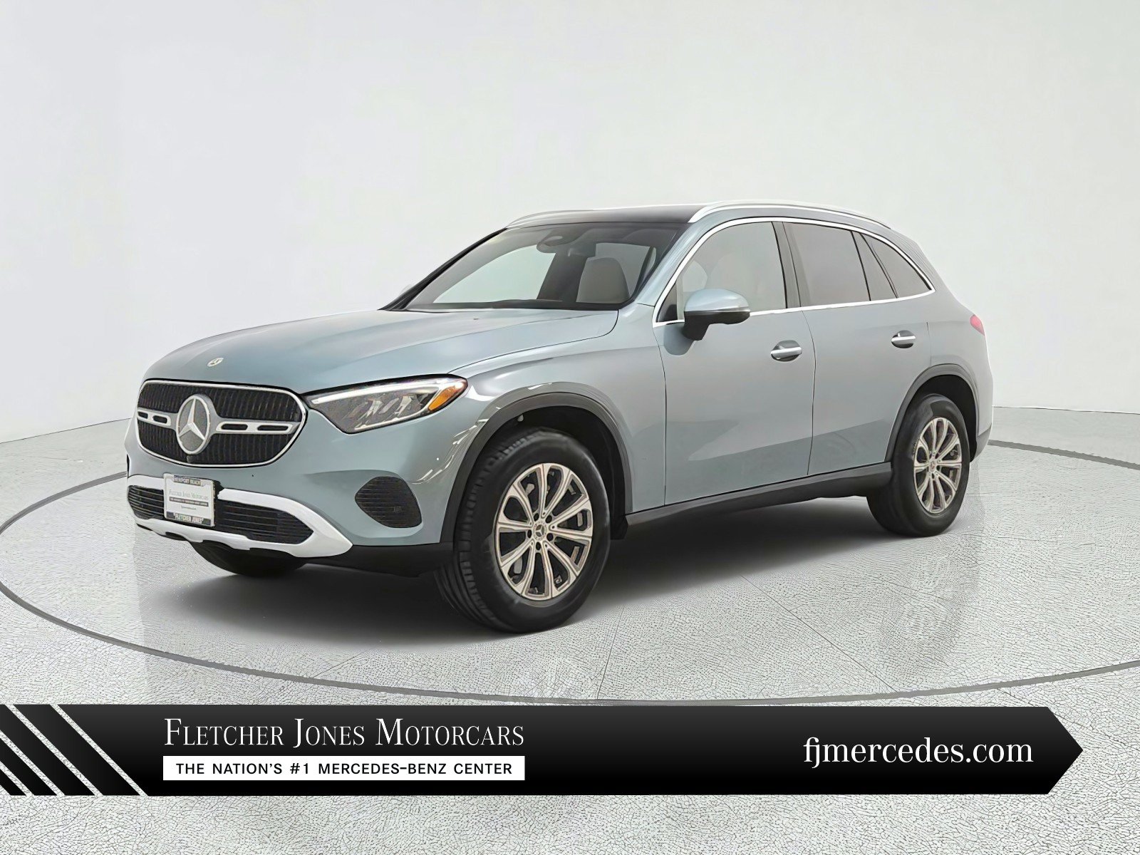 Certified 2026 Mercedes-Benz GLC 300 image 1