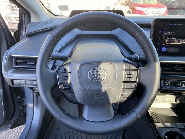 Used 2025 Toyota Prius XLE image 21