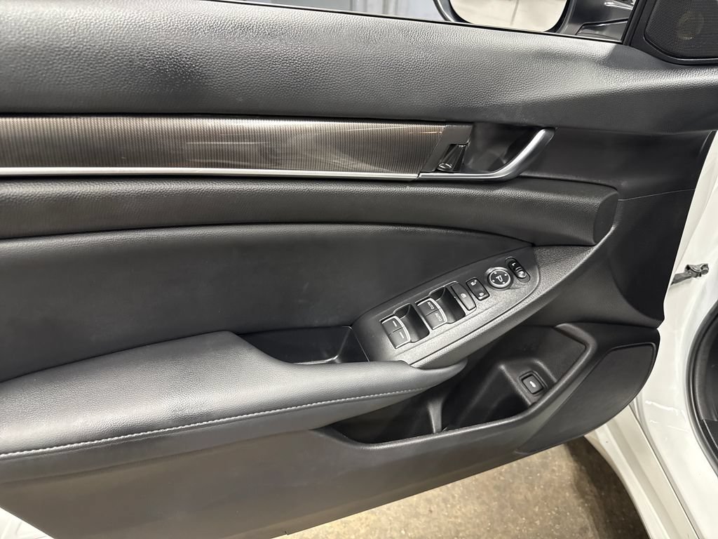 Used 2022 Honda Accord Sport Special Edition image 12
