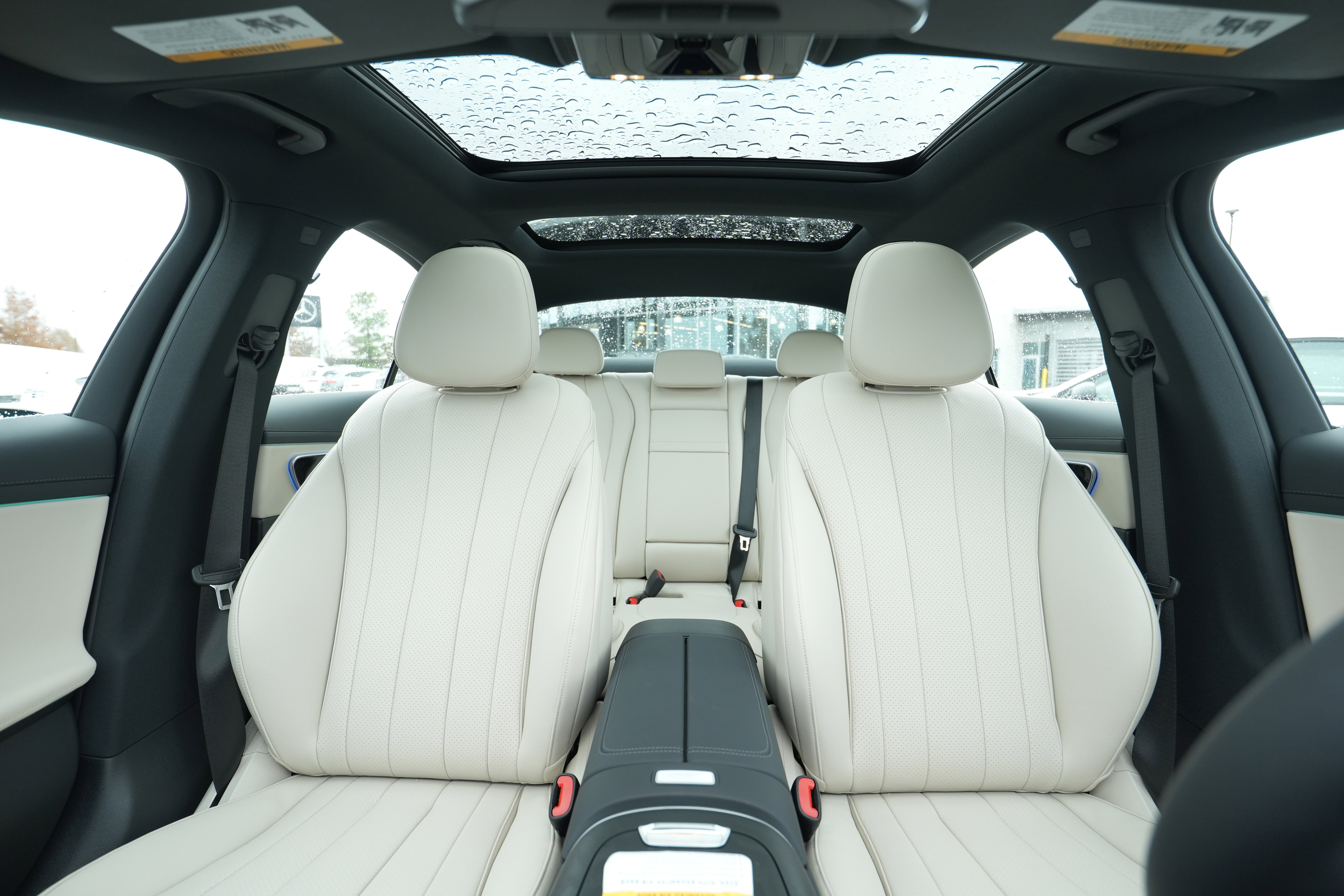 New 2026 Mercedes-Benz E 350 4MATIC Sedan image 31