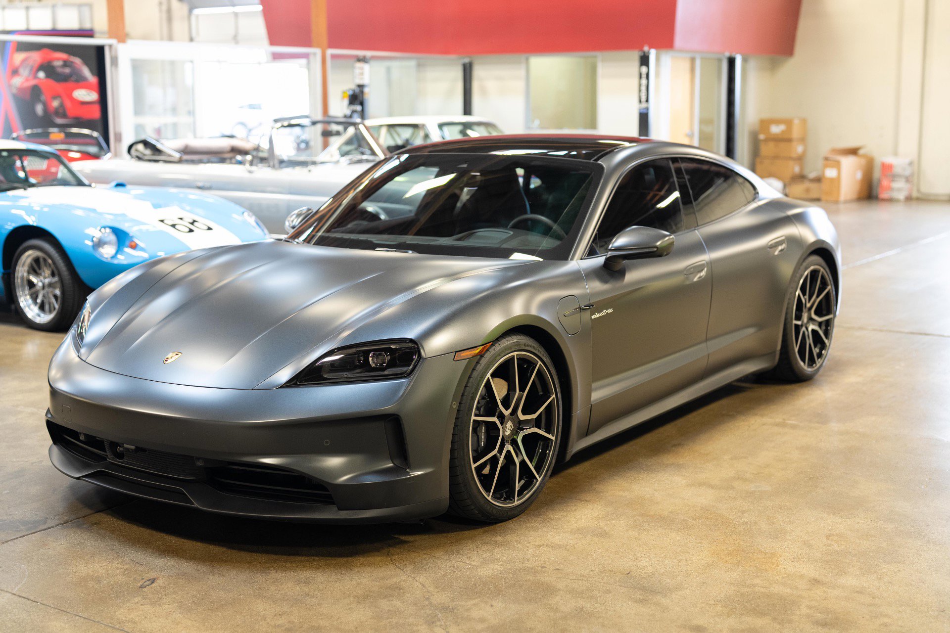 Used 2025 Porsche Taycan RWD image 5