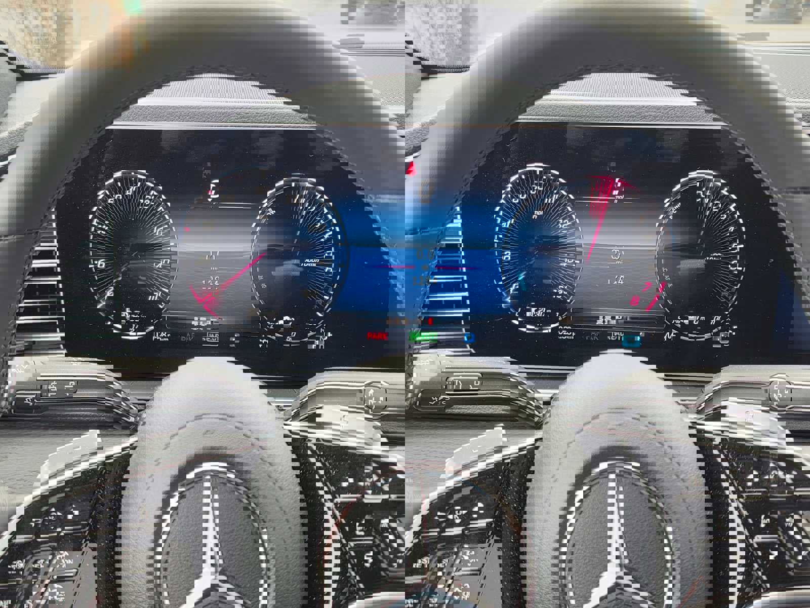 Used 2026 Mercedes-Benz GLE 450e 4MATIC image 24