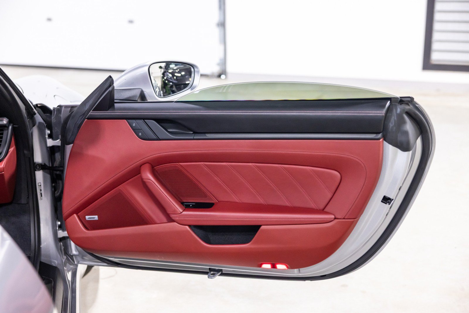 Used 2022 Porsche 911 Cabriolet image 25