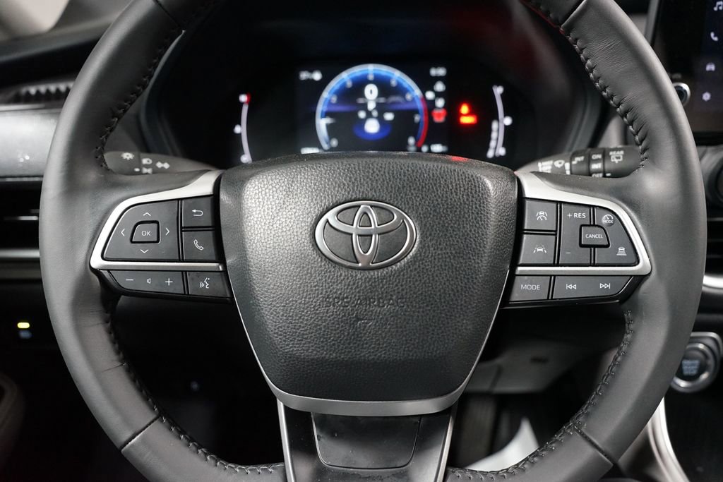 Certified 2024 Toyota Grand Highlander XLE image 12