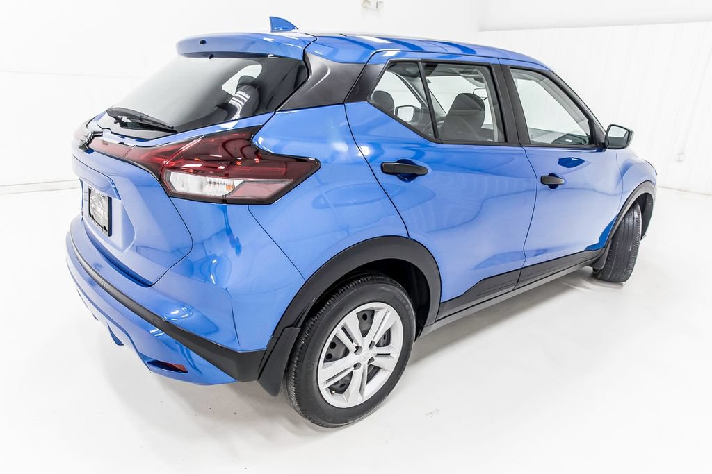 Used 2025 Nissan Kicks Play S FWD image 6