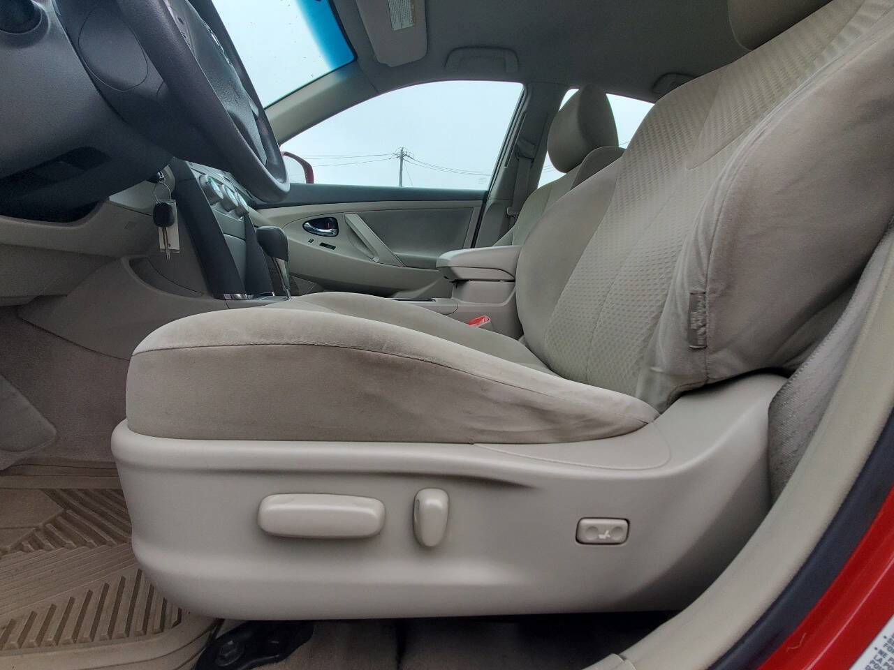 Used 2009 Toyota Camry XLE image 11