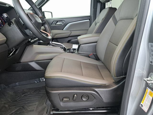 Used 2024 Chevrolet Colorado ZR2 w/ ZR2 Convenience Package III AWD/4WD image 26