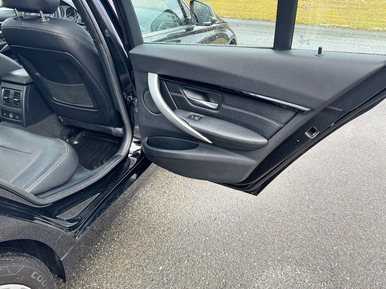 Used 2017 BMW 330i xDrive Wagon image 16