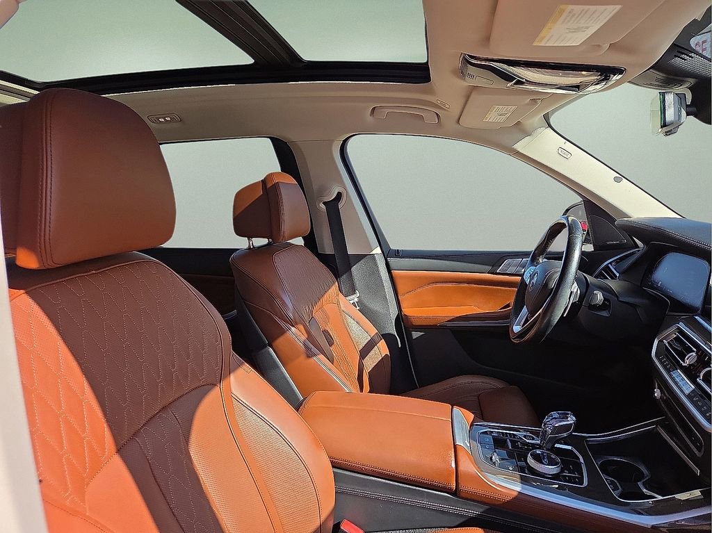 Used 2020 BMW X7 xDrive50i w/ Dynamic Handling Package AWD/4WD image 13