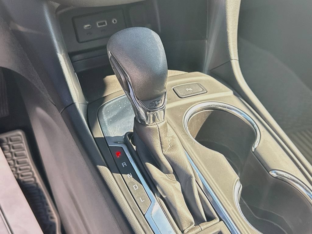 Used 2022 Chevrolet Equinox LT FWD image 16