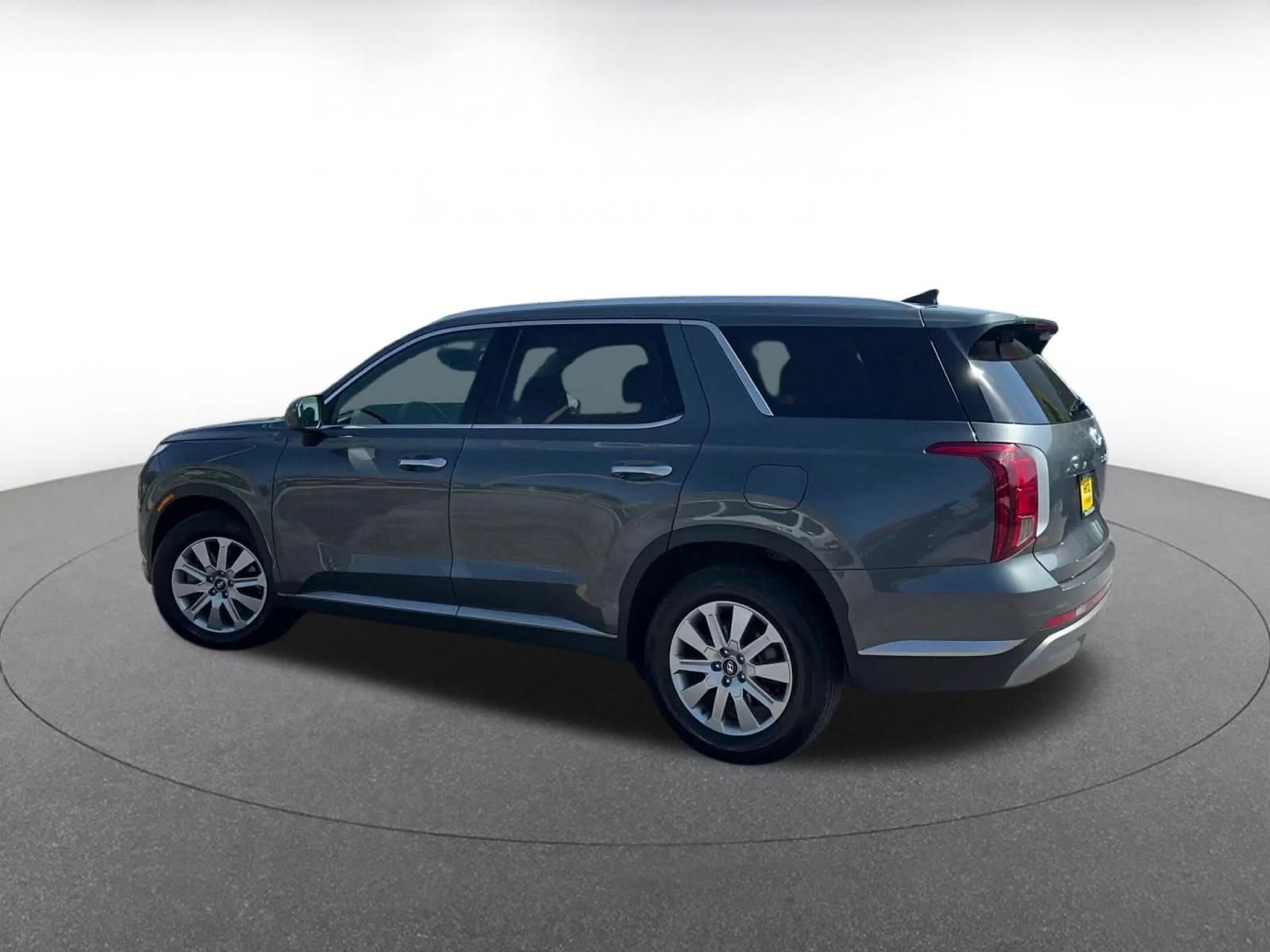 Used 2025 Hyundai Palisade SEL FWD image 11