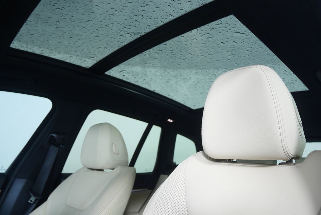 Certified 2024 BMW X3 sDrive30i w/ Premium Package image 11