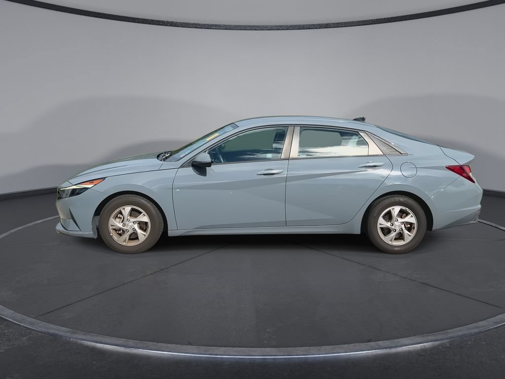 Used 2021 Hyundai Elantra SE FWD image 5