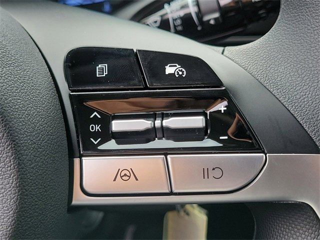 New 2025 Hyundai Elantra SE image 9