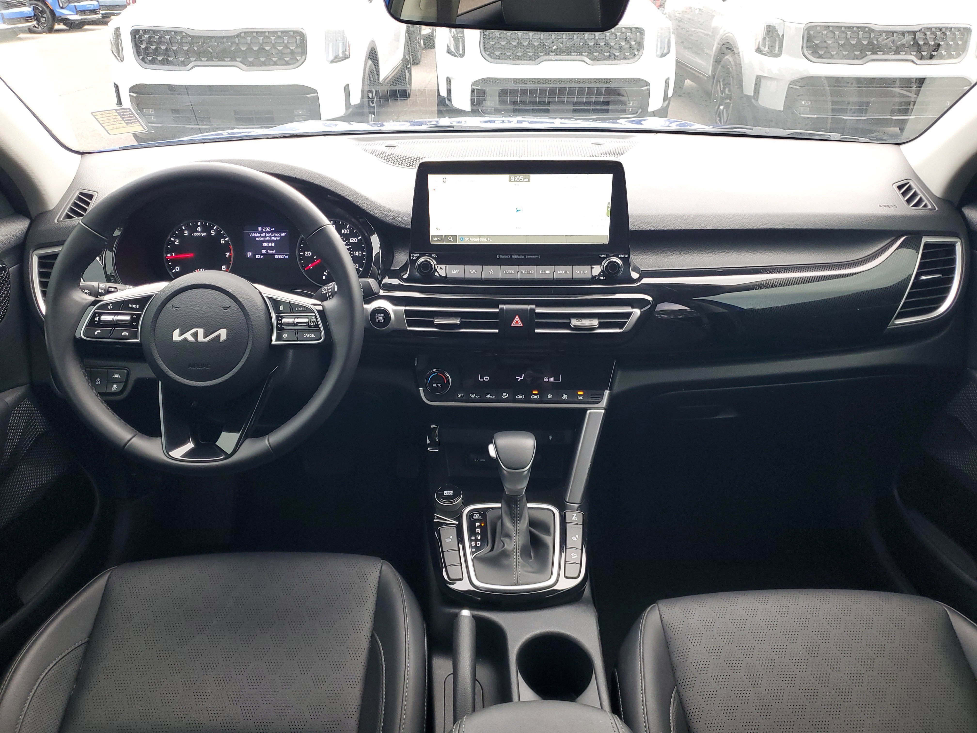 Certified 2023 Kia Seltos EX image 17