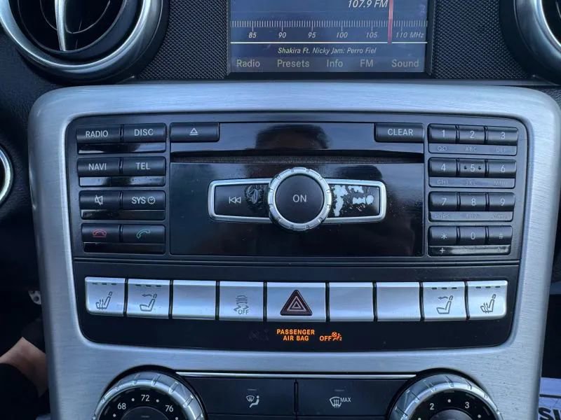 Used 2014 Mercedes-Benz SLK 250 image 30