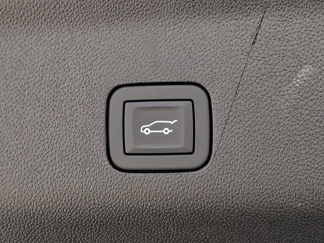 Used 2026 Chevrolet Tahoe Premier AWD/4WD image 28