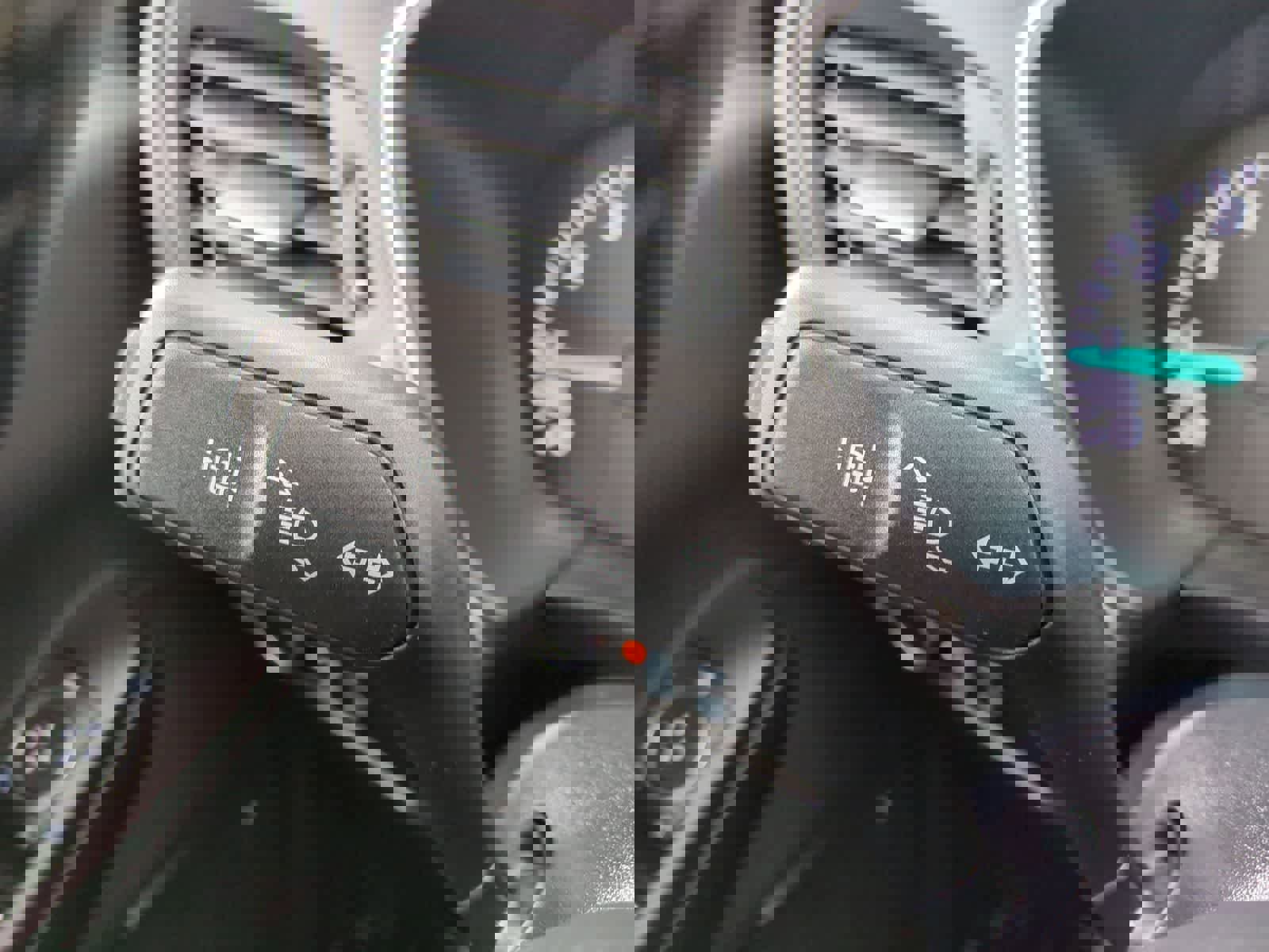 Used 2022 Ford Escape SE w/ Convenience Package image 26