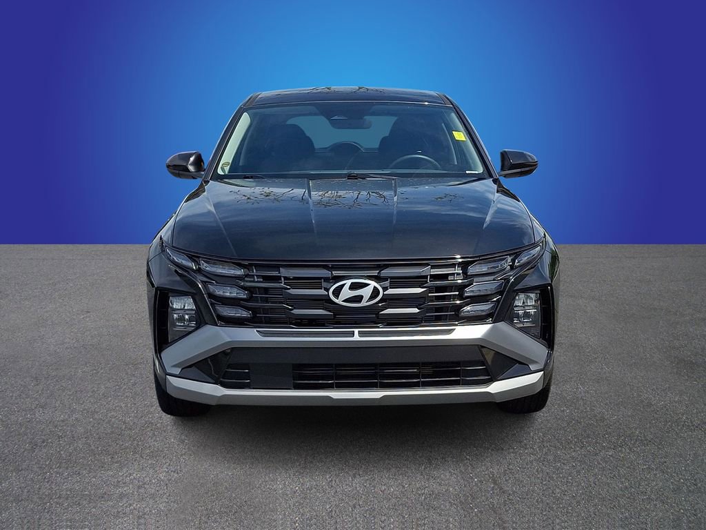 Used 2025 Hyundai Tucson SE image 2