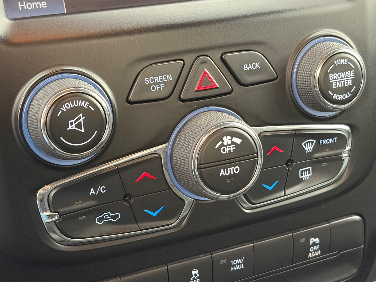 Used 2022 RAM 1500 Classic SLT w/ Electronics Group AWD/4WD image 25