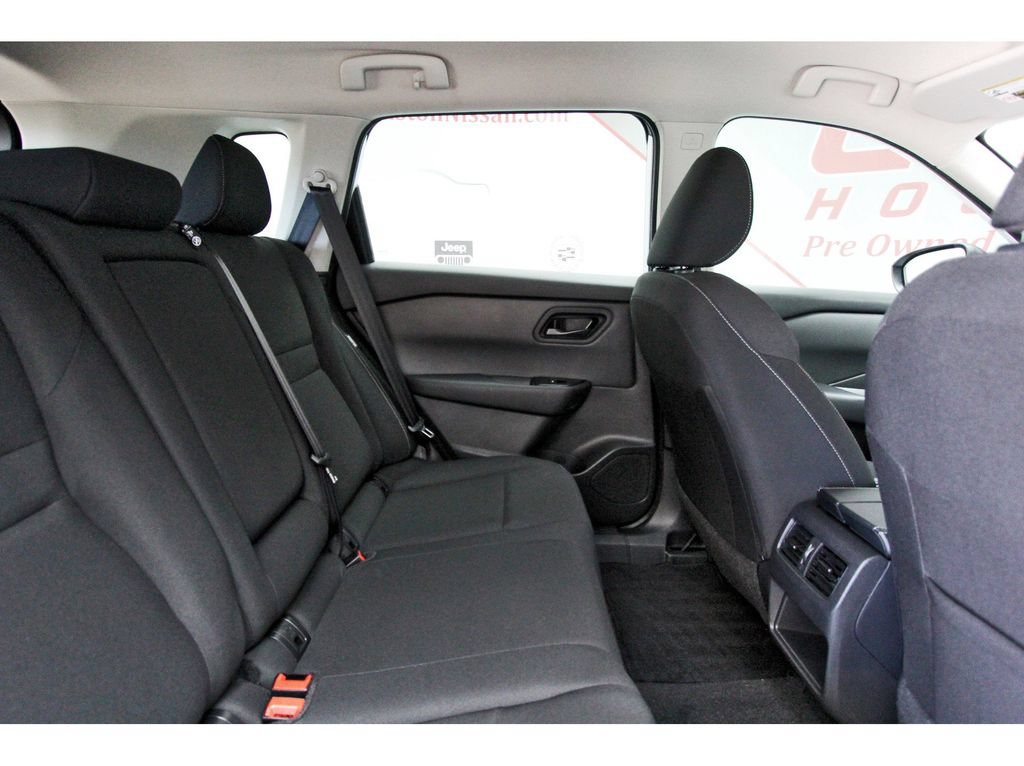 Certified 2025 Nissan Rogue S FWD image 9