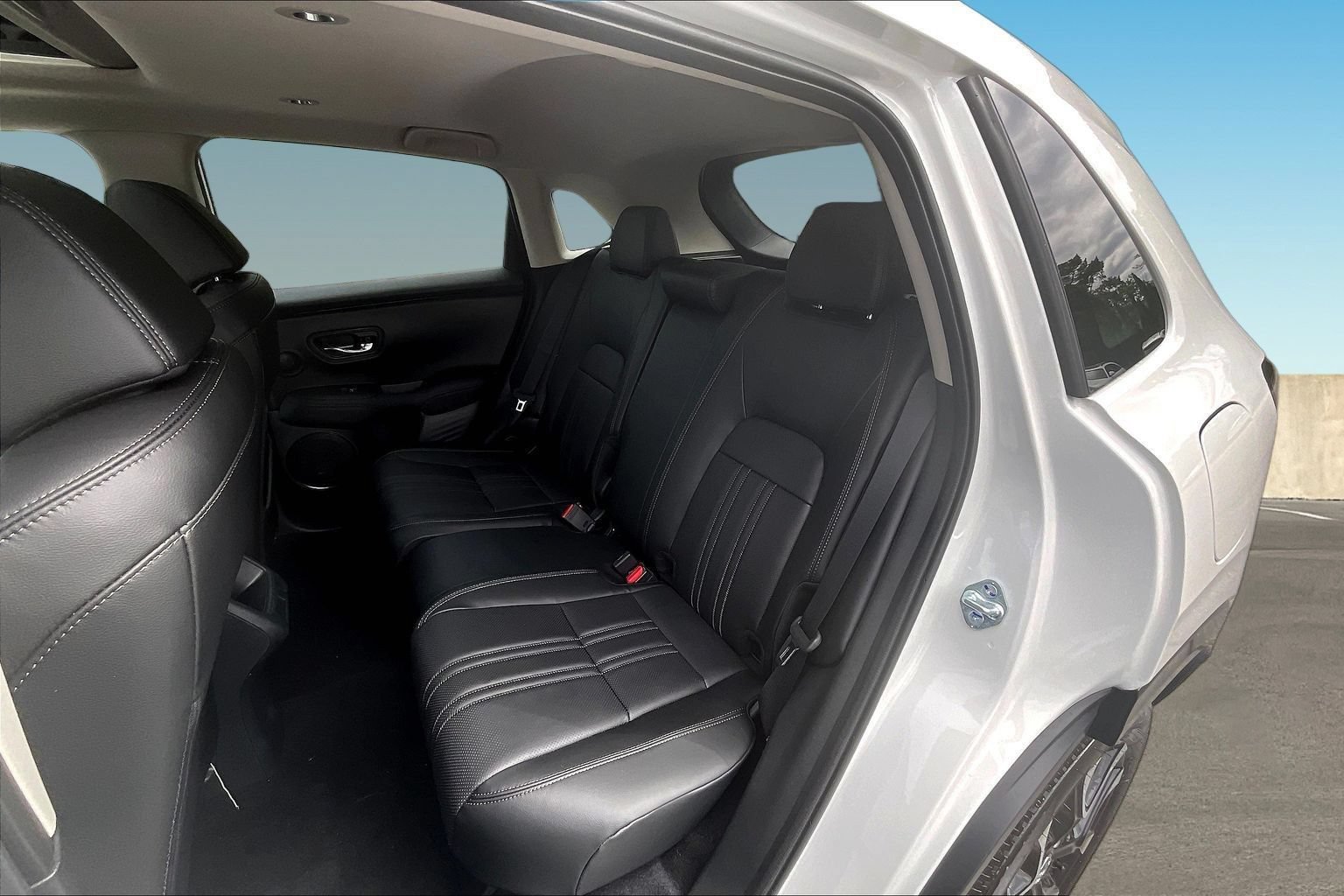 Used 2026 Honda HR-V EX-L image 21