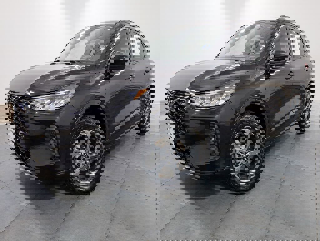 Used 2024 Ford Escape ST-Line Select w/ Tech Pack #1 image 3