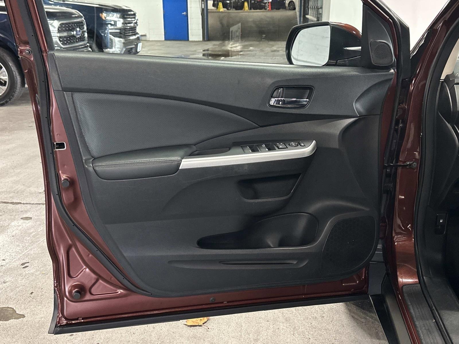 Used 2015 Honda CR-V EX-L image 16