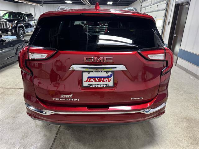 Certified 2023 GMC Terrain Denali w/ Denali Premium Package AWD/4WD image 5