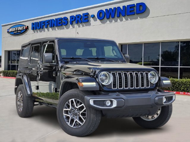 Used 2026 Jeep Wrangler Unlimited Sahara AWD/4WD image 1