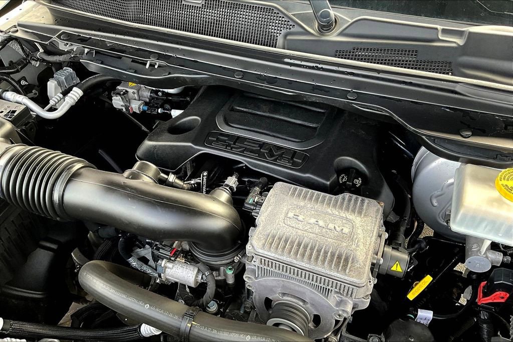 Used 2020 RAM 1500 Laramie w/ Sport Appearance Package image 33