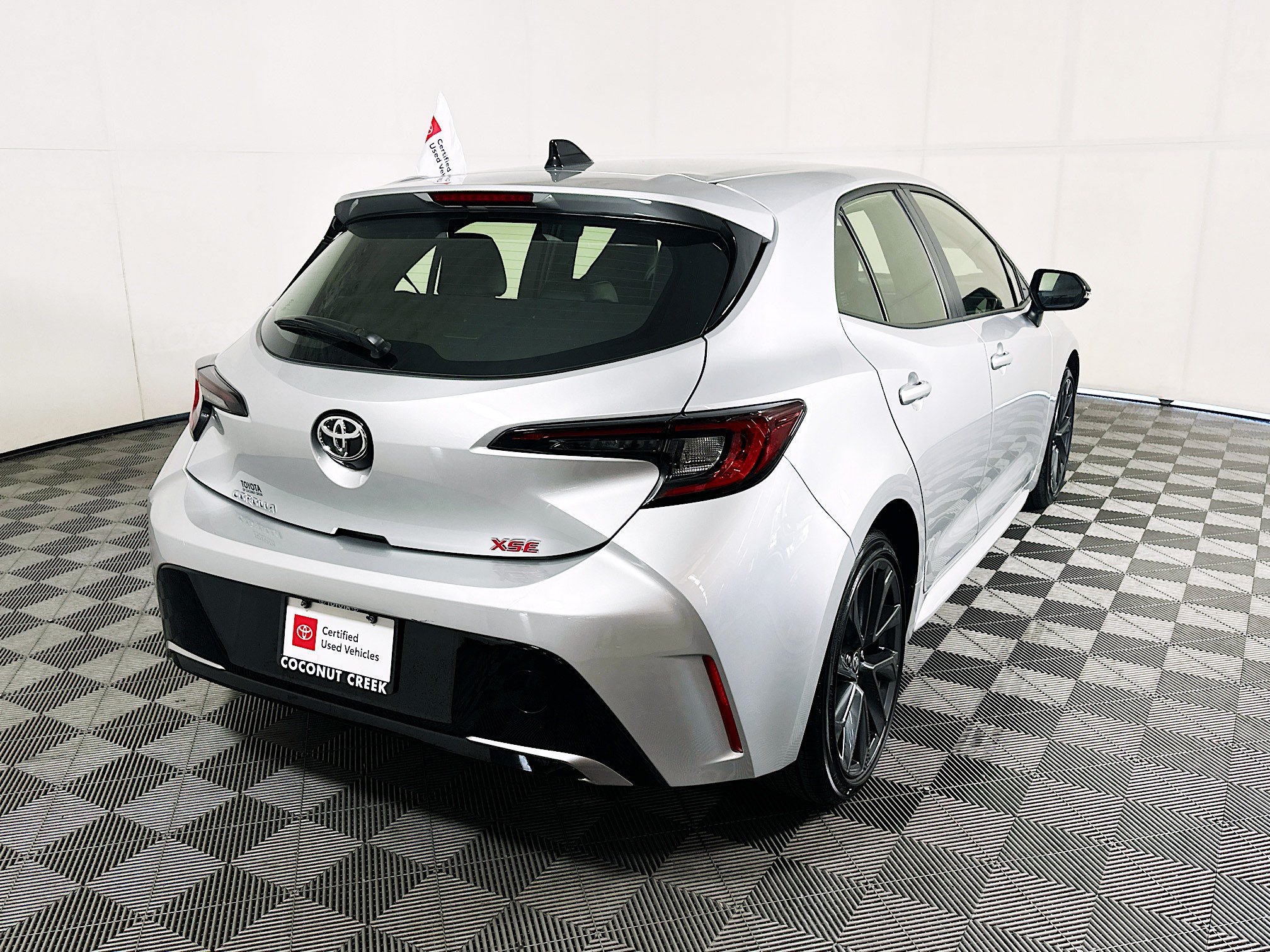 Certified 2026 Toyota Corolla XSE FWD image 3