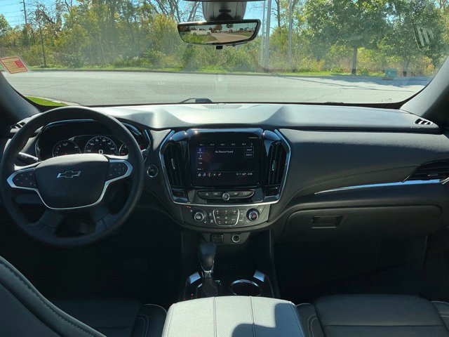 Used 2023 Chevrolet Traverse Premier w/ Redline Edition AWD/4WD image 21