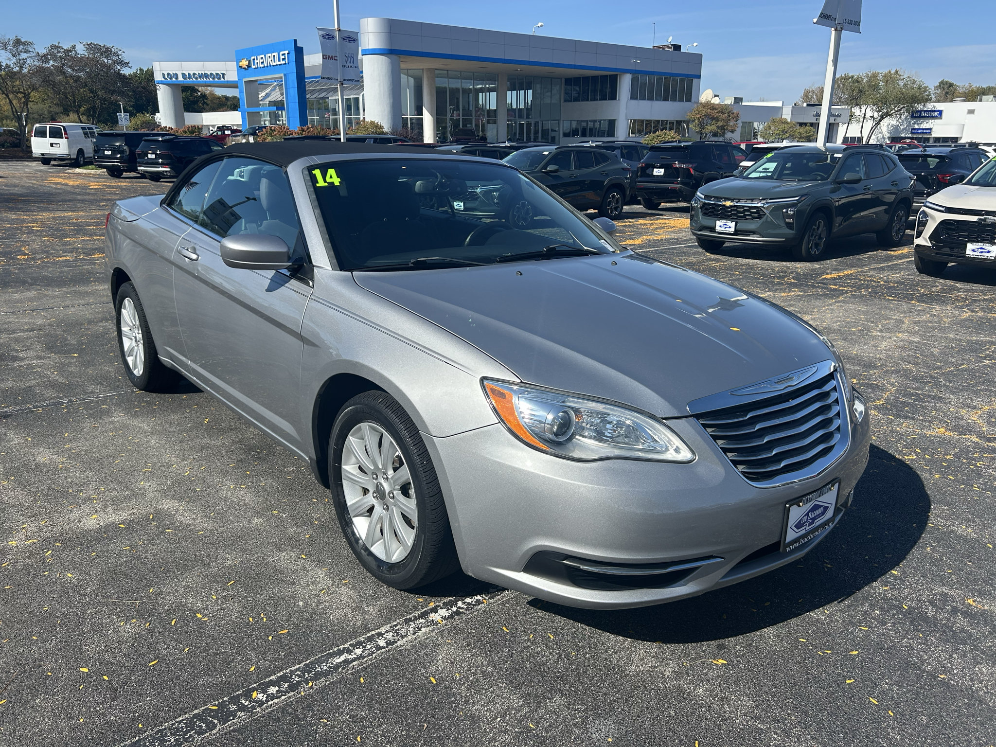 Used 2014 Chrysler 200 Touring w/ Cold Weather Group FWD image 1