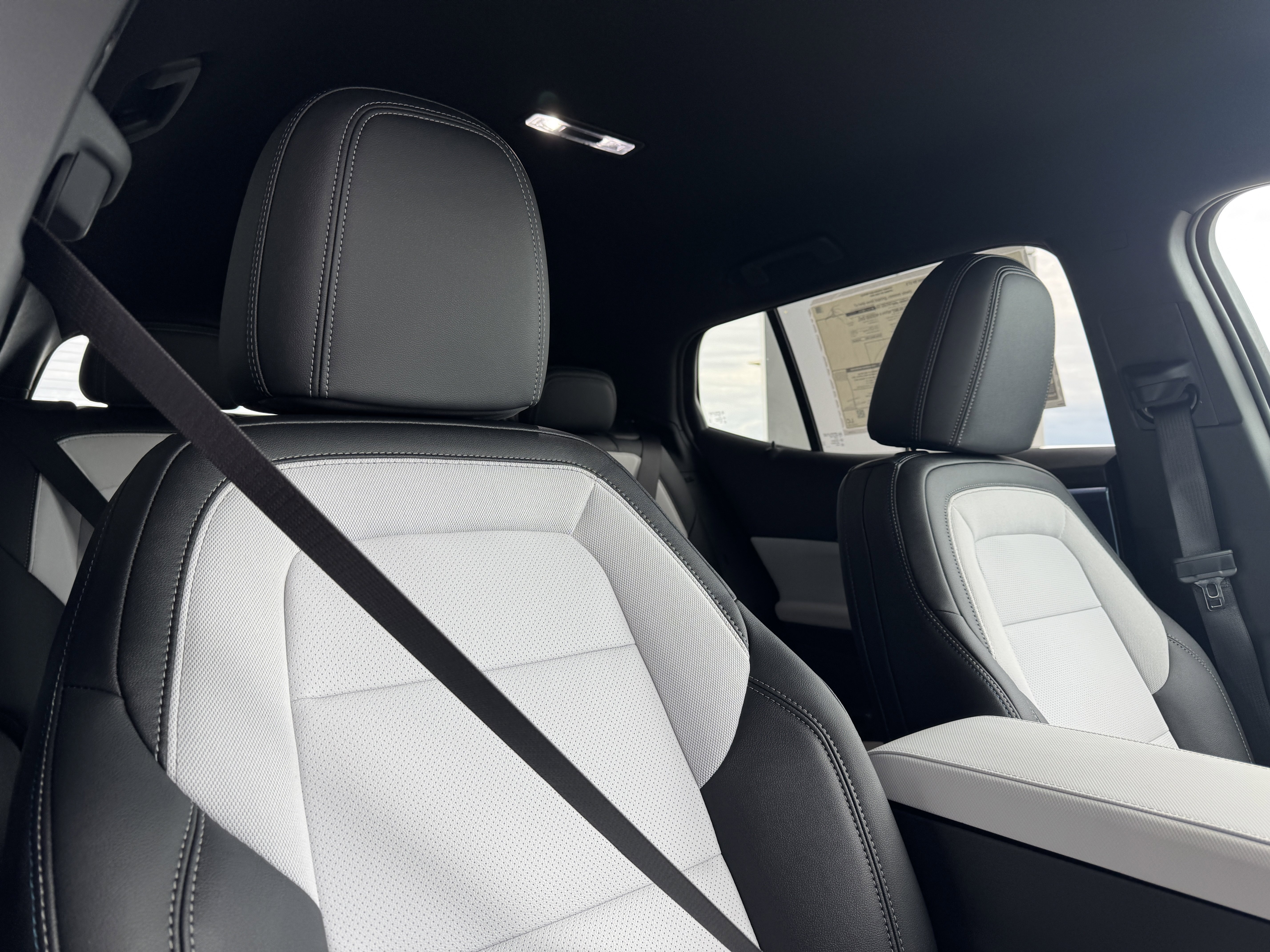 New 2026 Chevrolet Equinox EV LT AWD/4WD image 21