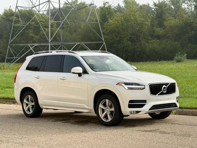Used 2018 Volvo XC90 T5 Momentum w/ Convenience Package