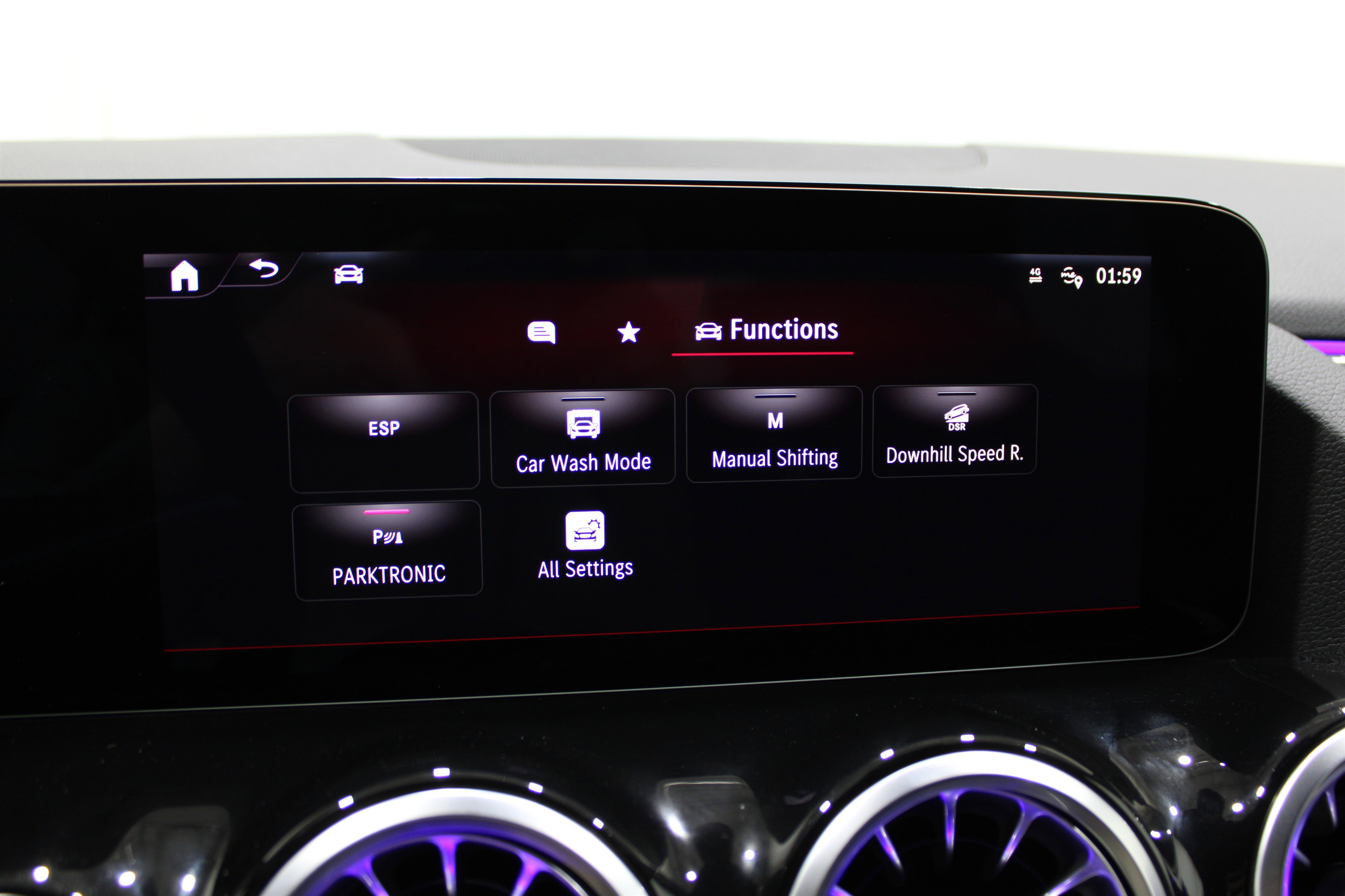 Used 2025 Mercedes-Benz GLA 250 4MATIC image 19