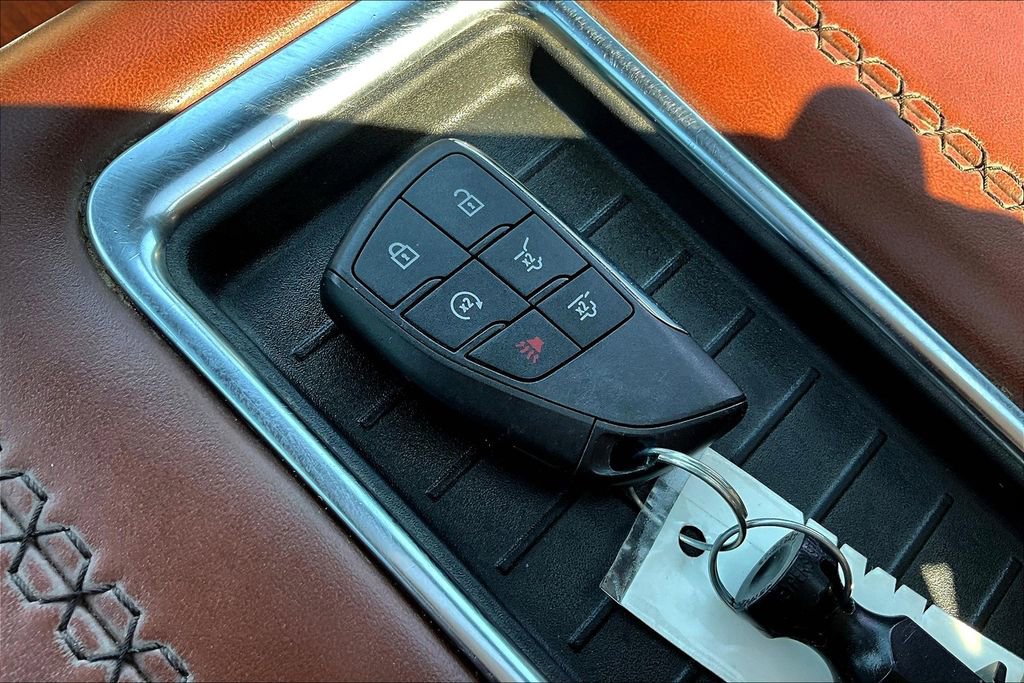 Used 2023 GMC Yukon Denali Ultimate image 13