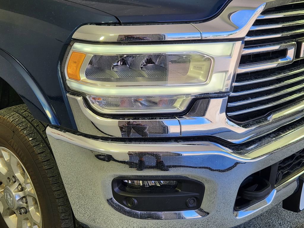 Used 2022 RAM 3500 Laramie image 11