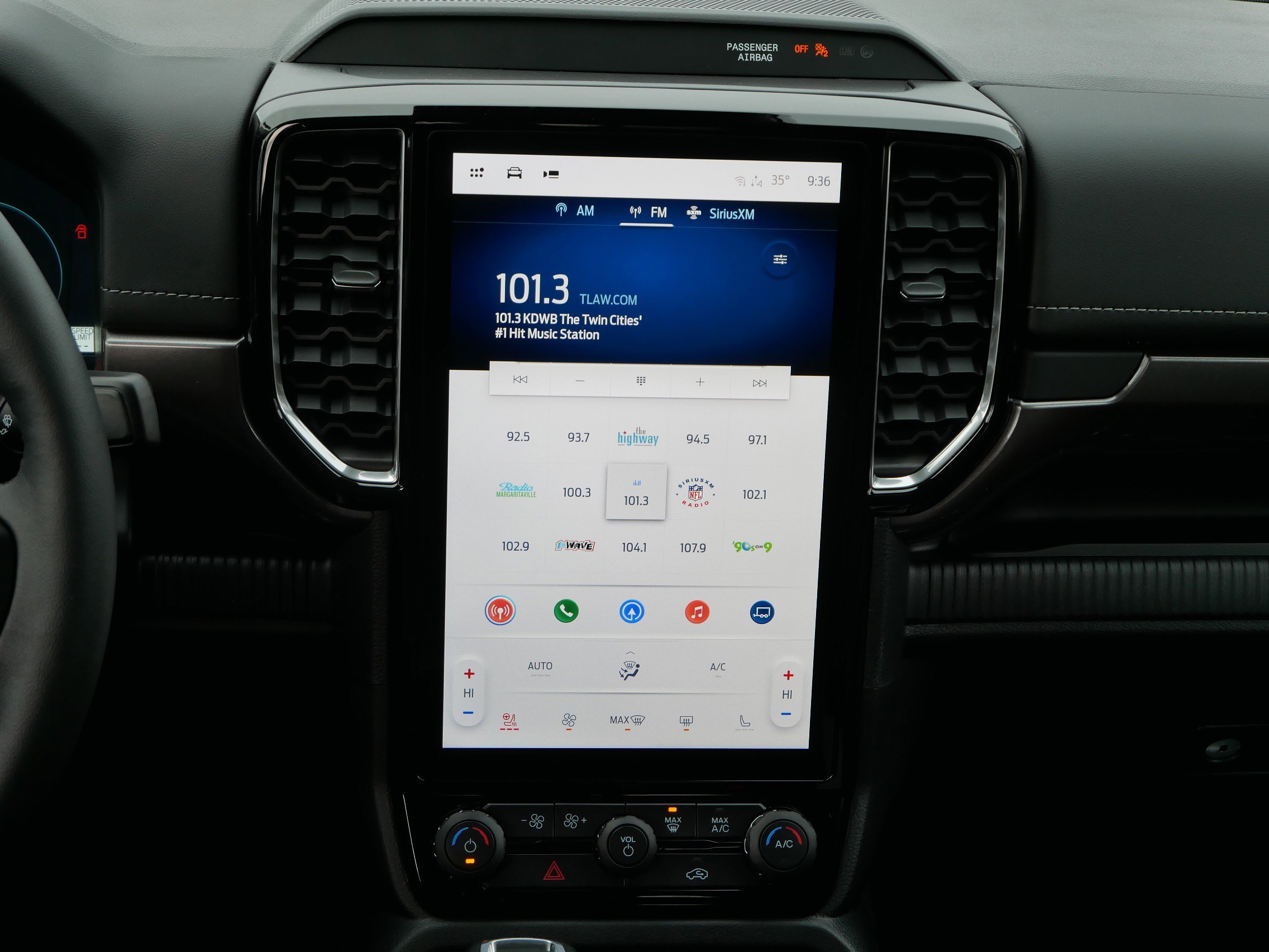 New 2025 Ford Ranger Lariat w/ FX4 Off-Road Package image 10