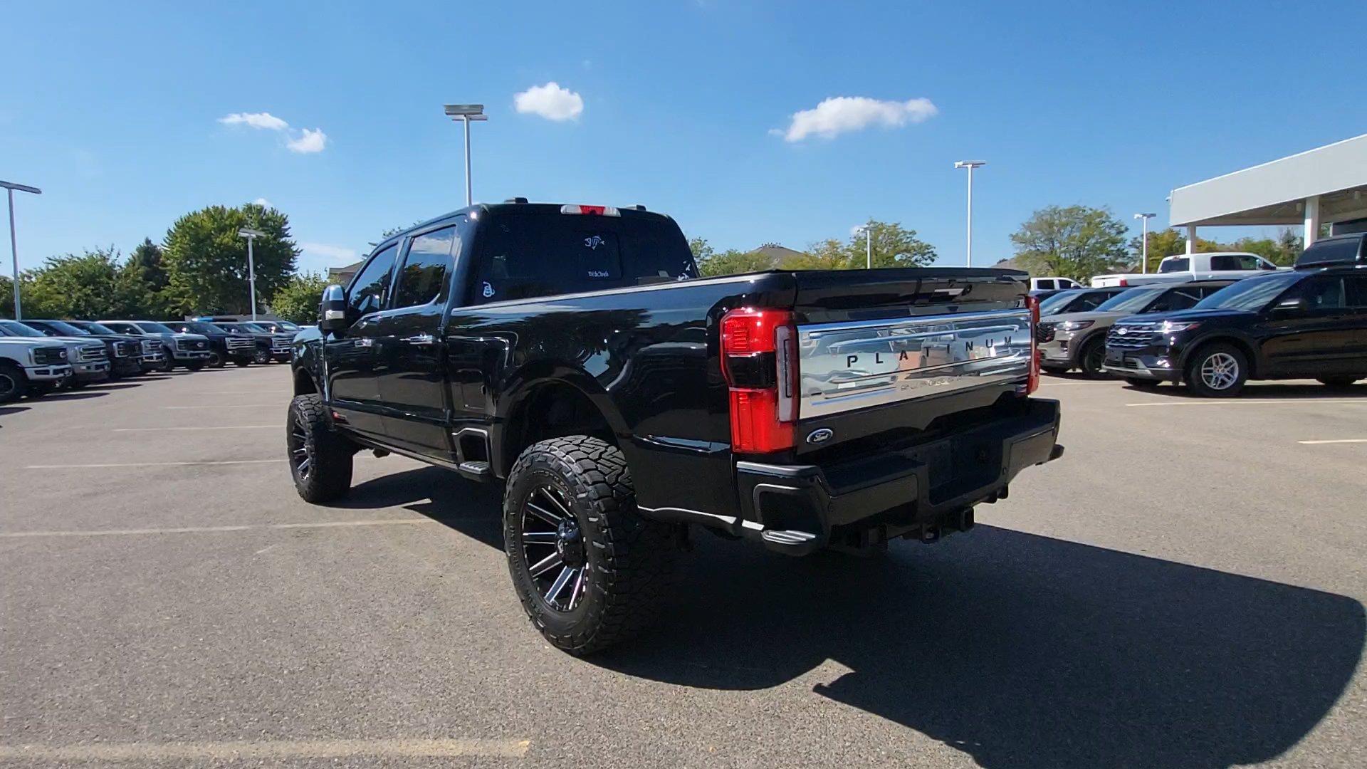 Used 2024 Ford F250 Platinum AWD/4WD image 4