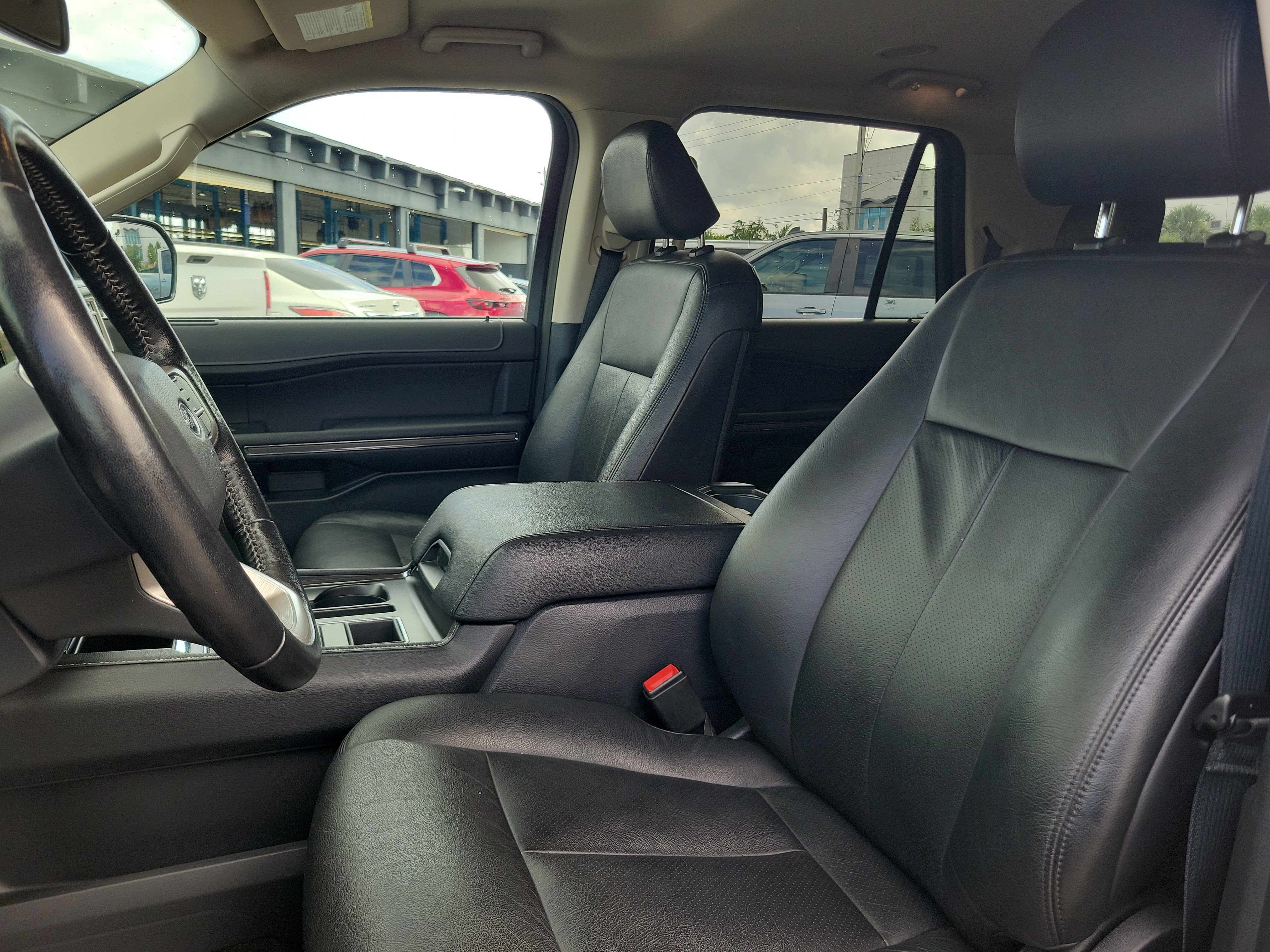 Used 2022 Ford Expedition Max XLT RWD image 12